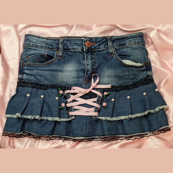 Custom Lace Denim Y2k Mini Skirt - Picture 4 of 5